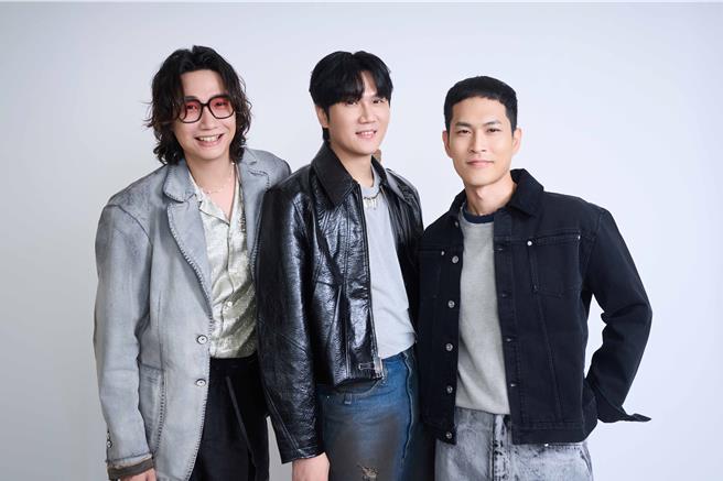 宇宙人为演唱会特别企划，亲自打电话给歌迷。（相信音乐提供）