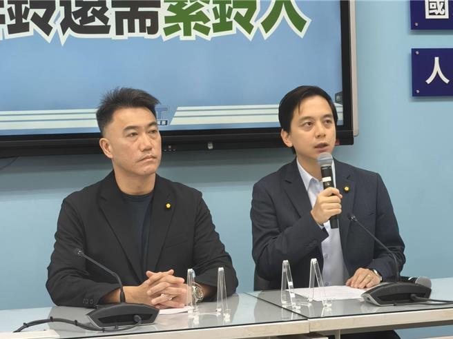 賴清德總統昨天呼籲韓國瑜院長「站出來維護國會尊嚴與言論自由」，甚至希望韓院長能率領跨黨派立委聲援民進黨籍的沈伯洋委員。國民黨團今上午舉行記者會，由首席副書記長林沛祥、藍委牛煦庭出席。（國民黨團提供／陳薏云台北傳真）