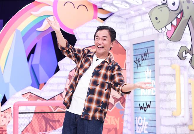 吴宗宪12日现身录制中天综合台《综艺OK啦》。（陈俊吉摄）