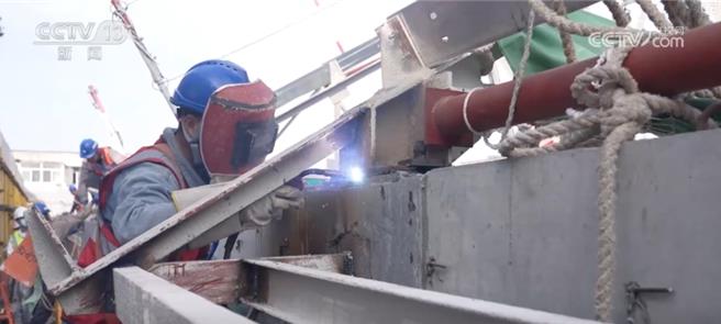 陆智慧盖楼原地升级幸福感老房焕新民生温度更添暖。（大陆央视）