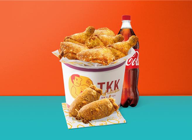 顶呱呱11月16日前主打超值「双11狂炸桶」，449元。（顶呱呱提供／朱世凯台北传真）