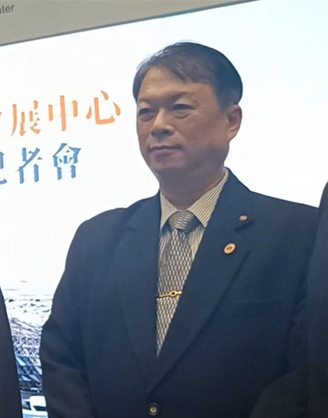 台湾手工具工业同业公会理事长谢武志指出，第4季正扩大发酵，恐影响至明年第1季，预期各行各业不乐观，年关势必不好过。（陈淑娥摄）