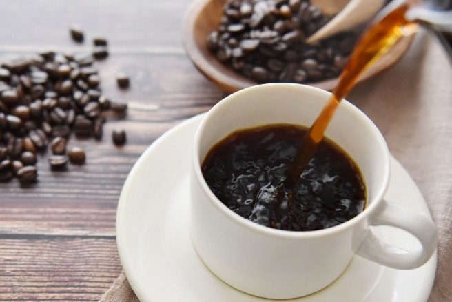 新研究指出，每天适量饮用咖啡不会增加心房颤动风险，甚至可能有助于降低疾病復发机率。 (图取自PhotoAC)