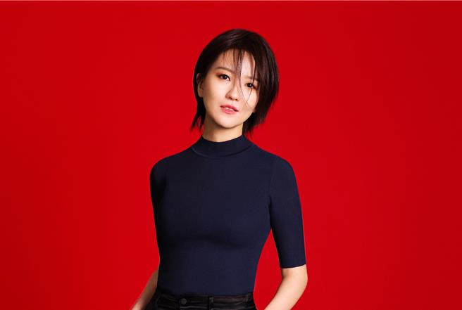 蔡淳佳推出單曲〈一字一言〉。（Joi Music ／ 淳萃文化提供）