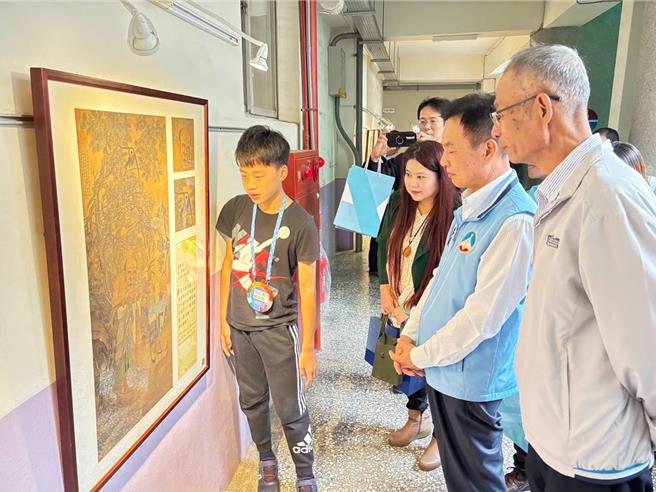 广达《游于艺》金门盟今年展览以「宋潮好好玩」为主题，透过多媒体展演、互动导览与创意策展，让古典艺术走进现代校园生活。（图／中正国小）