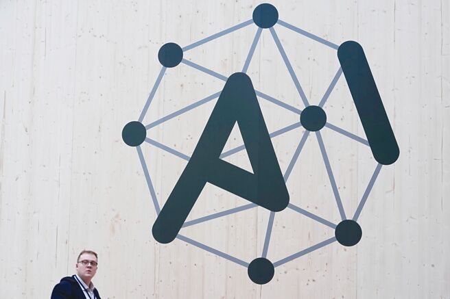 瑞銀證券（UBS Securities）表示，在美國，AI資料中心引爆的電力需求，可能在未來5年帶動儲能產業的「繁榮周期」，因為將需要更多儲能系能來解決風電與太陽能電力的波動問題。圖／美聯社