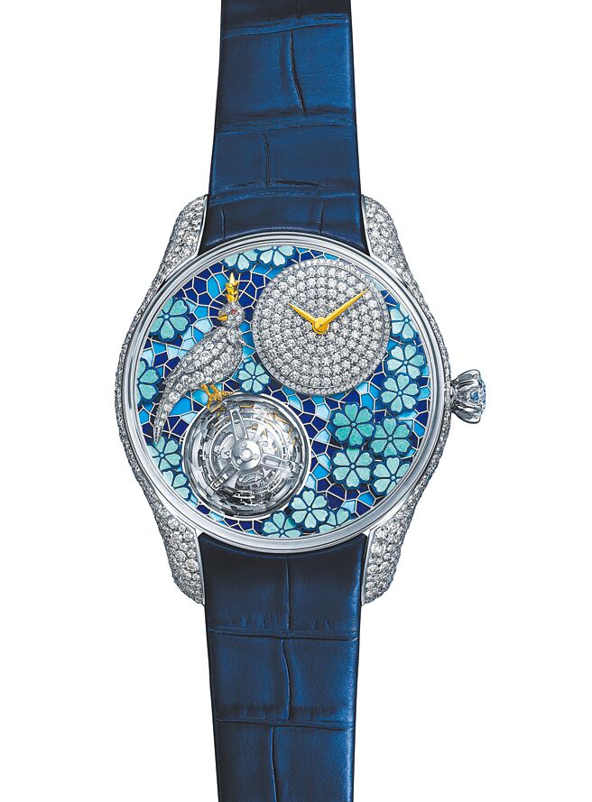 TIFFANY石上鳥系列Bird on a Flying Tourbillon Azure Blossom飛行陀飛輪腕表，融入多種精湛工藝，據悉開展首日即被VIP搶訂。（Tiffany & Co.提供）