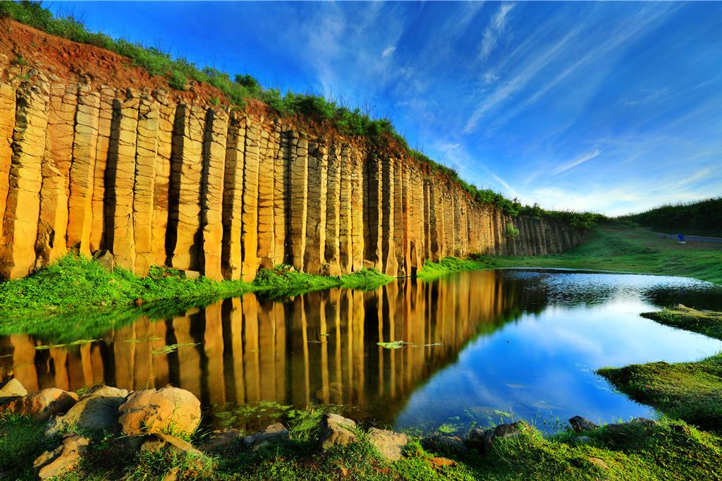 澎湖景點「大菓葉玄武岩」,入選交通部觀光署11日舉辦第2屆「觀光亮點獎」的2026–2027年「台灣觀光100亮點」。(澎管處提供/許逸民澎湖傳真)