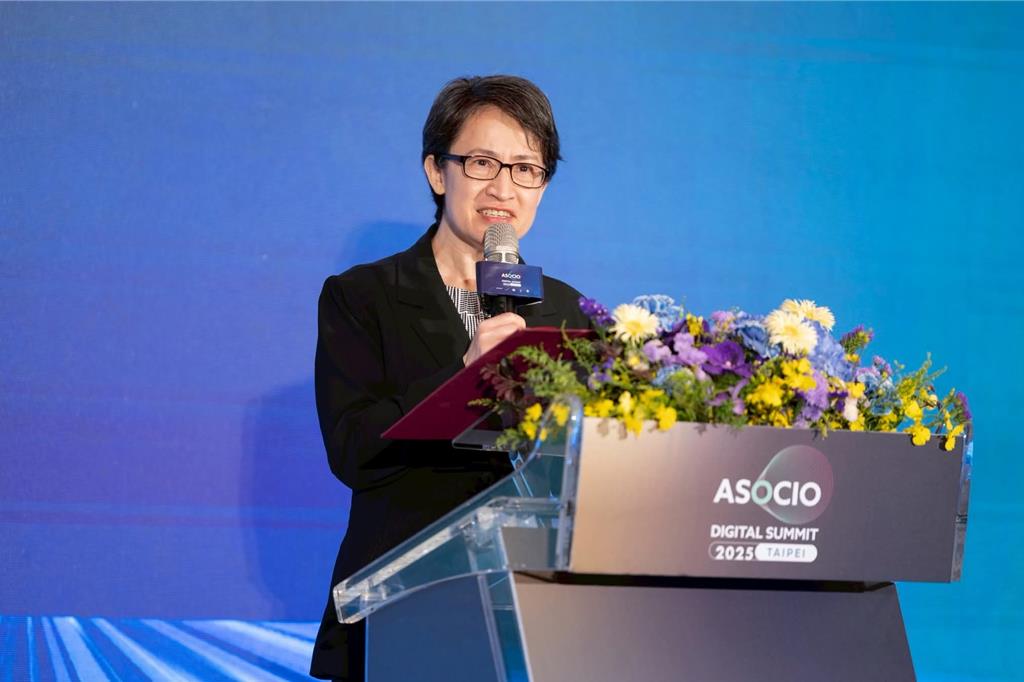 沈伯洋赴德國會 蕭美琴:展現一棒接一棒走向世界的決心