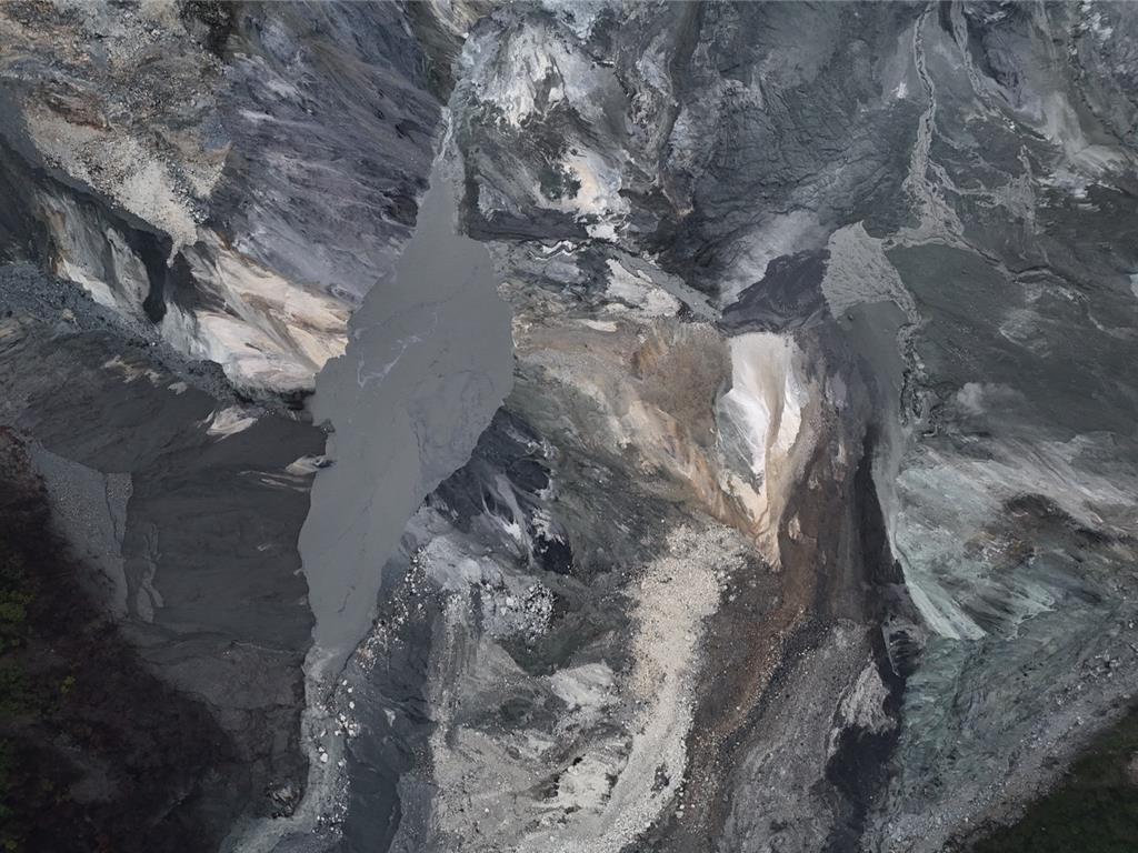 馬太鞍溪新堰塞湖蓄水量達百萬噸!預估下午4時溢流