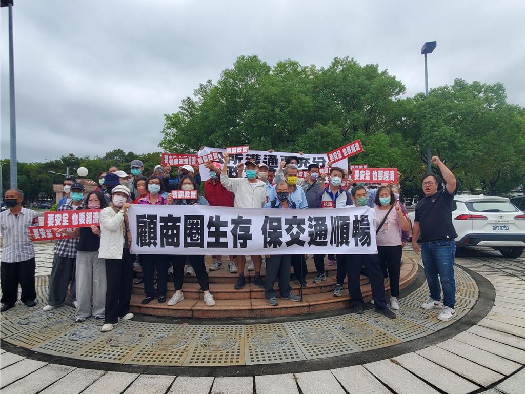 斗六民生南路設人行道惹議 店家憂商圈衰敗 市長回應了