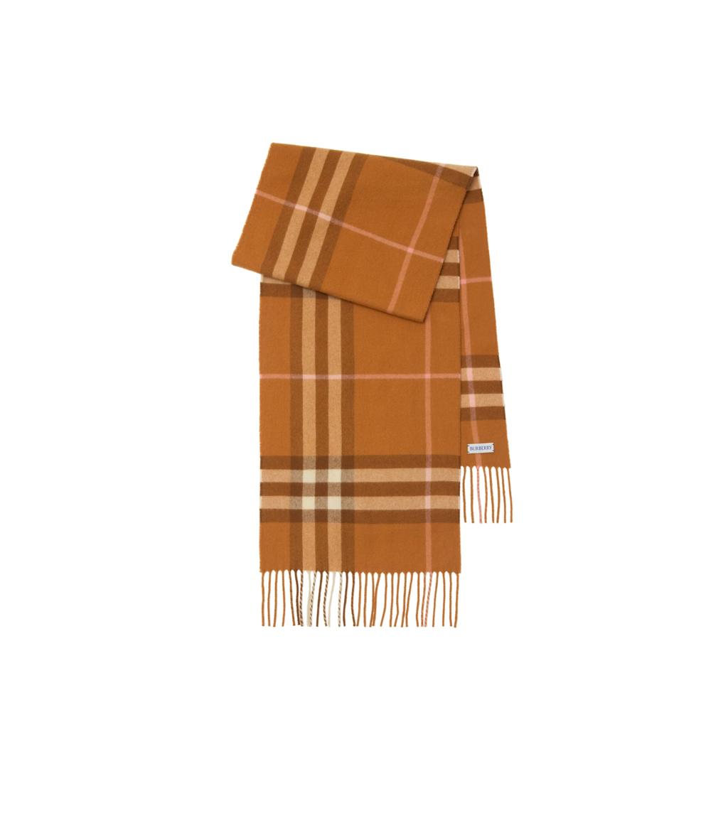 Burberry冬南瓜色格紋喀什米爾圍巾，2萬500元。(Burberry提供）