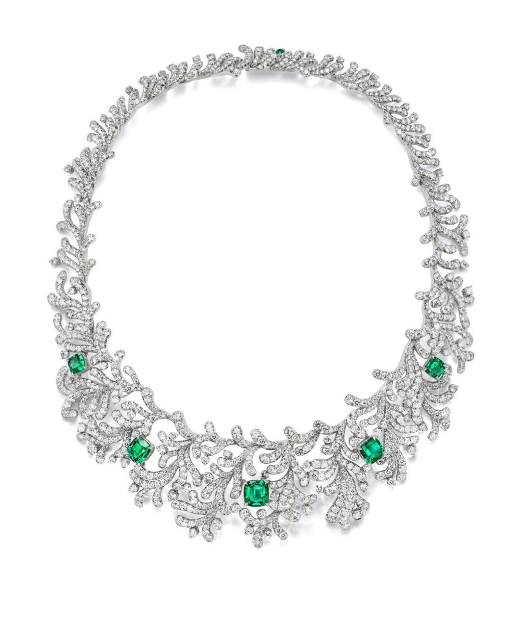 Blue Book高級珠寶「碧海蔓影」（Ocean Flora）祖母綠項鍊。（圖／Tiffany & Co.）