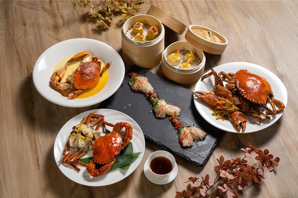 明宮粵菜廳獻上秋蟹美饌,嚴選台灣當令處女蟳與進口頂級帝王蟹,打造一場以旬蟹為主的味覺盛典。(台北老爺酒店提供)