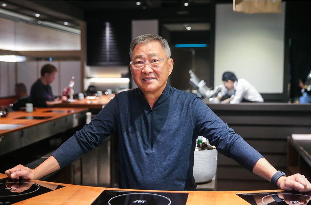 牛排教父鄧有癸再拓餐飲事業版圖,進駐信義百貨戰區。 (粘耿豪攝)