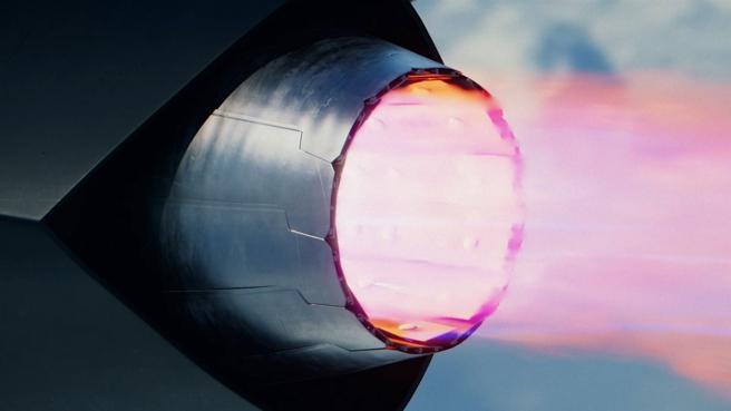 奇異還將與Shield AI合作，為F110整合匿蹤性軸對稱三維向量推力噴嘴。（取自Shield AI網站）