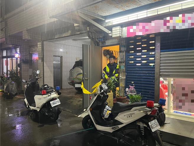 42歲廖姓男子去年7月9日中午在家以21刀砍死妻子後，疑因畏罪再帶著不到一歲的幼子到台北市北投區馬槽橋，勒斃幼子後輕生。（翻攝畫面）