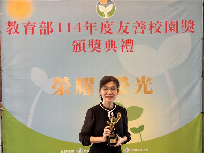 新竹市建功高中國中部教師王意如榮獲「國中傑出導師獎」。（新竹市政府提供／陳育賢新竹傳真）
