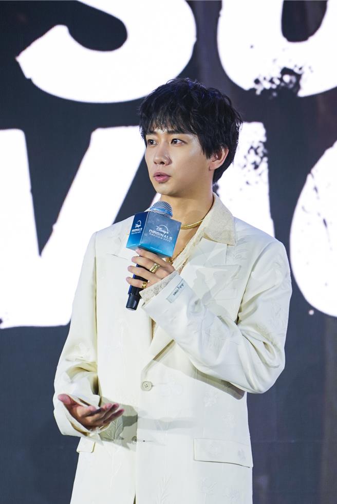 中村海人盼觀眾能夠透過節目看見Travis Japan的好感情。（Disney＋提供）