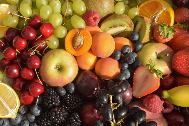 莓果與葡萄皮富含花青素，能保護腦神經突觸，維持訊息傳遞順暢。（示意圖，Shutterstock／達志）

