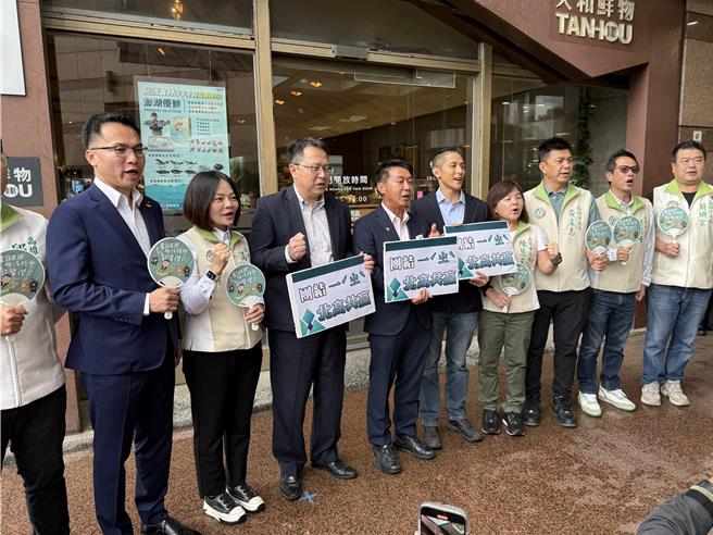 許智傑登記角逐高市長初選 正國會也來挺 原因出爐。（曾薏蘋攝）