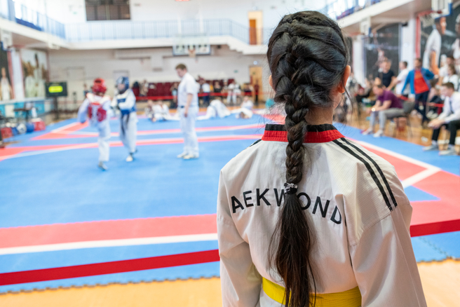 嘉義跆拳道初學女遭學長狂毆險失聰，家長怒控校方遭施壓。（示意圖：shutterstock／達志）