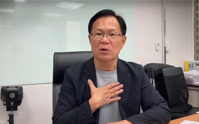 外传美方要求台湾投资金额，介于韩国3500亿美元与日本5500亿美元间，民眾党团副总召张启楷13日表示，稍早质询经济部次长何晋沧，对方承认金额在此范围。（张启楷国会办公室提供）