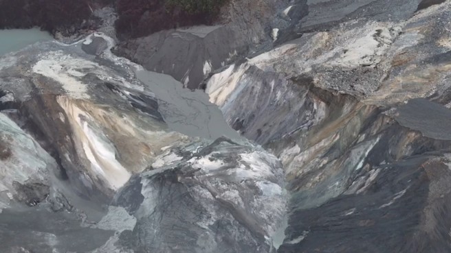 马太鞍溪新增堰塞湖，对光復、凤林、万荣的乡亲而言如芒刺在背。(戴志扬翻摄)
