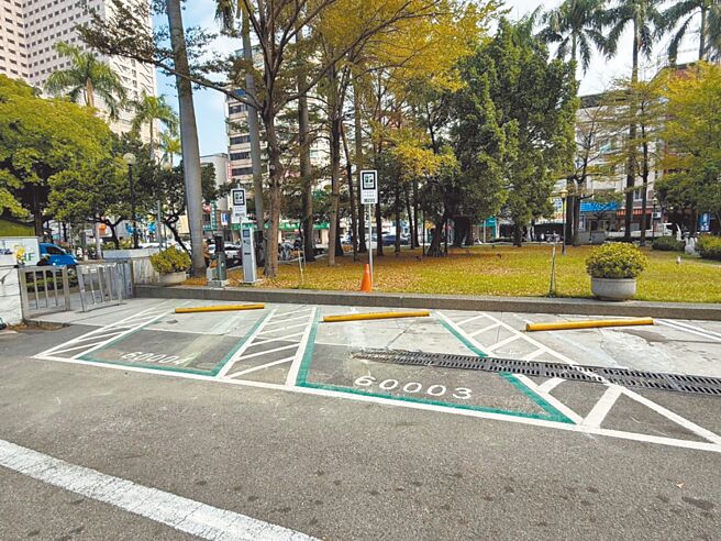 台中市公有停车场充电枪平均使用率不及1成，市府研拟共用停车格，将择定3处试办。（台中市府提供／陈淑娥台中传真）