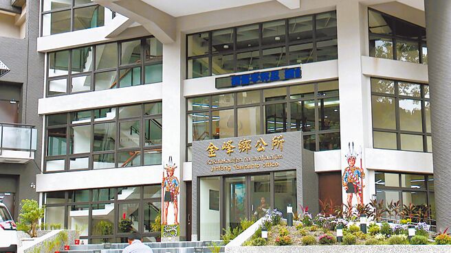 2026台東縣金峰鄉長選舉呈「雙雄對決」態勢，現任鄉民代表會主席高勤書與鄉公所民政課長呂朝強均表態參選。（蕭嘉蕙攝）