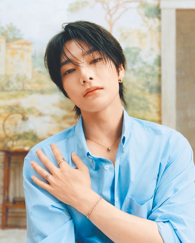 DAMIANI珠寶中性化，邀韓國男團STRAY KIDS成員I.N擔任代言人，並轉進鐘表通路，進駐高雄正泰鐘表。（DAMIANI提供）