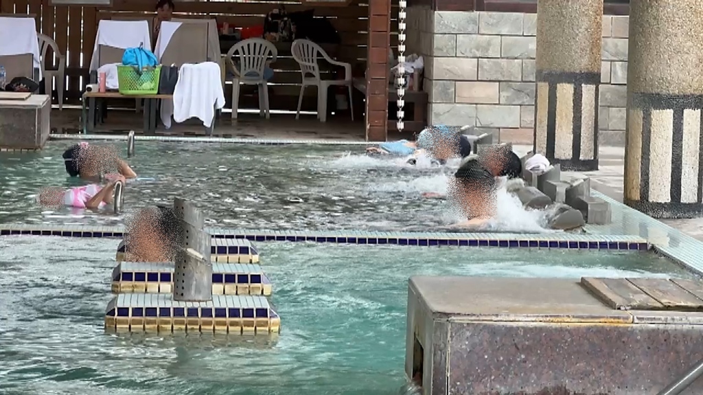 台東知本溫泉區是富含礦物質的「美人湯」，每到秋冬必迎來泡湯熱潮。(中時資料照片)