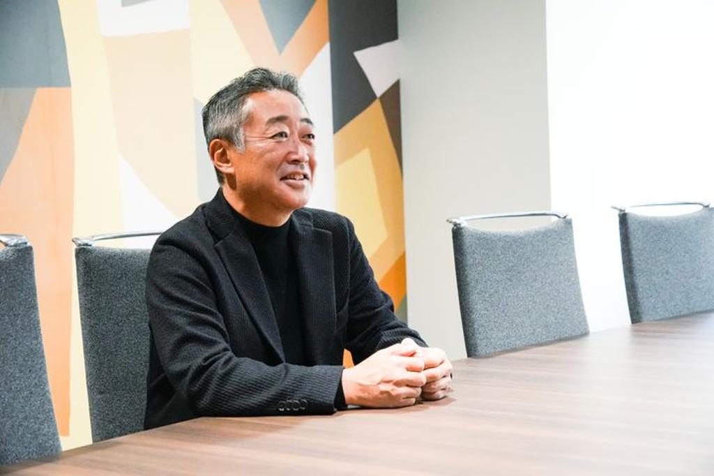 北極星控股集團營運總監暨副總裁下嶋一義(Kazuyoshi Shimojima)闡述品牌理念。(圖/KOKO HOTELS)