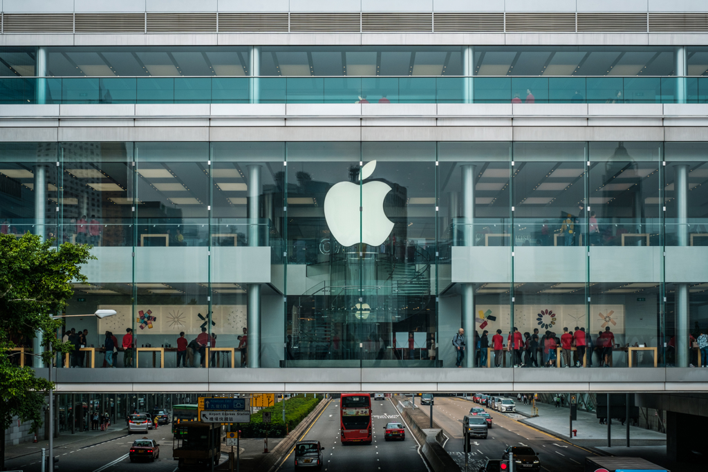 Air太薄沒人要！傳蘋果推史上最胖iPhone 爆料揭新機細節