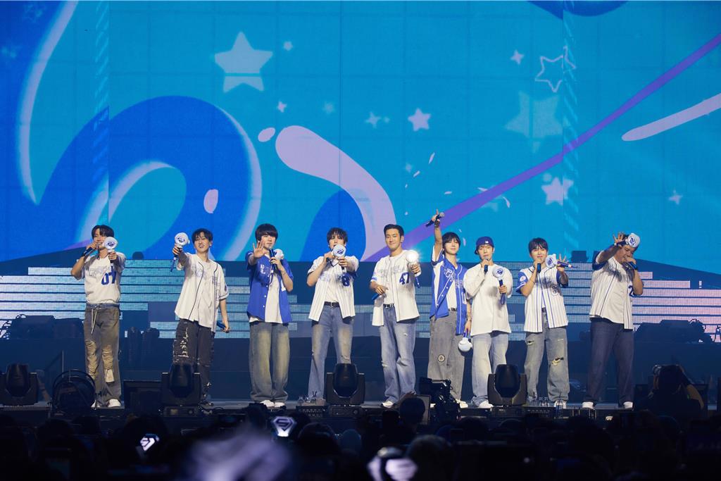 SUPER JUNIOR大巨蛋連唱3天 國父紀念館站播經典歌曲迎藍海