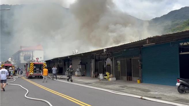 台東知本今（14）日上午發生一起火警。（讀者提供／蔡旻妤台東傳真）