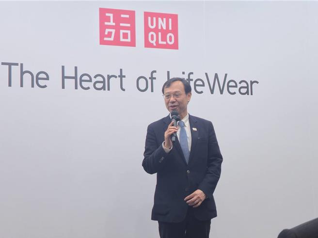 衛福部長石崇良表示，沒有孩子是父母親的財產，孩子的生命不是父母親決定，這應該被譴責，這樣的行為不可取，但他情感上會覺得不捨。（林周義攝）