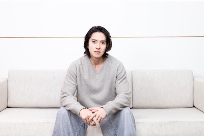 山下智久14日抵台後立刻接受台灣媒體聯訪。（HIGH HOPE提供）