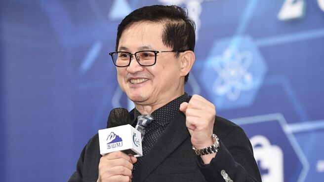 受AI應用火熱，和碩董事長童子賢13日表示，集團旗下景碩IC載板需求強勁，不得不趕緊召開董事會通過擴廠案，以因應湧進的訂單需求。圖／本報資料照片