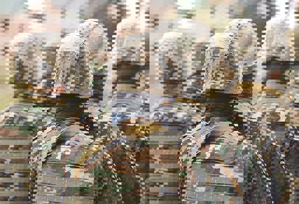 軍紀敗壞！「雄獅部隊」新兵營區內吸電子菸 寢室又藏喪屍煙彈慘了