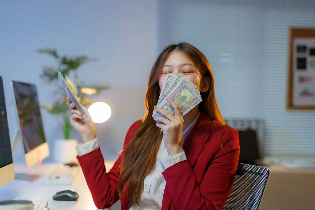 5生肖11月中旬翻身迎財 第一名事業、投資齊旺