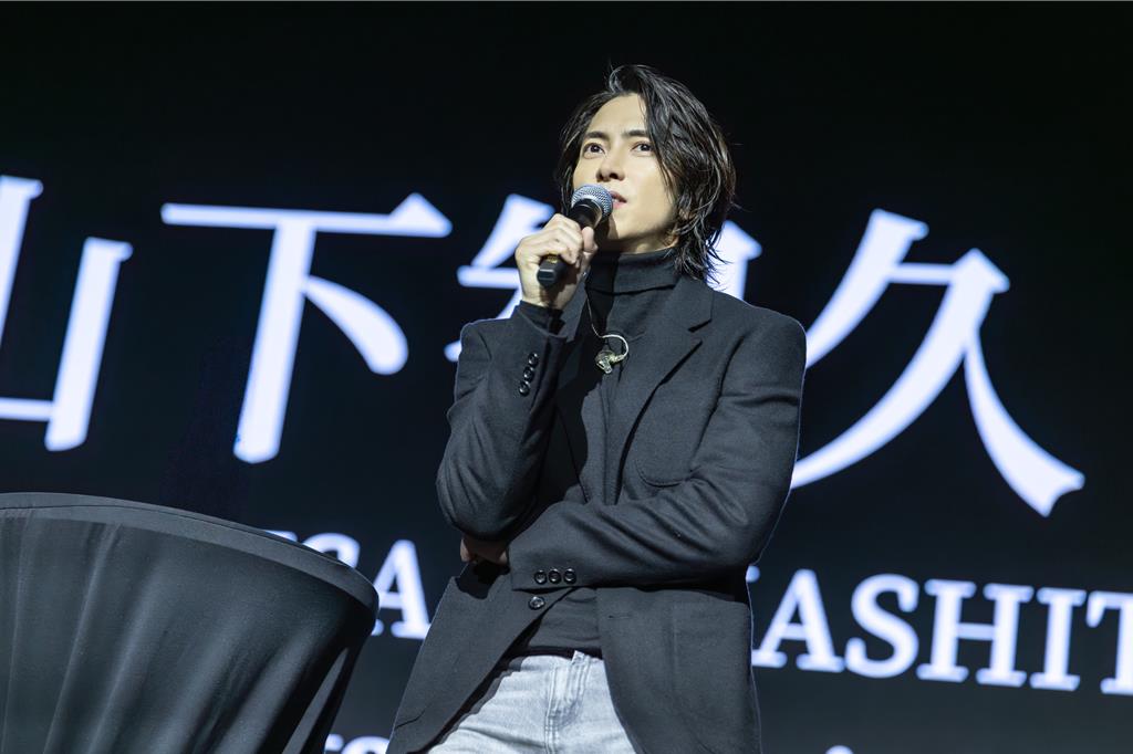 山下智久調皮餵粉絲吃小籠包！不碰甜點卻為台灣1美食破功