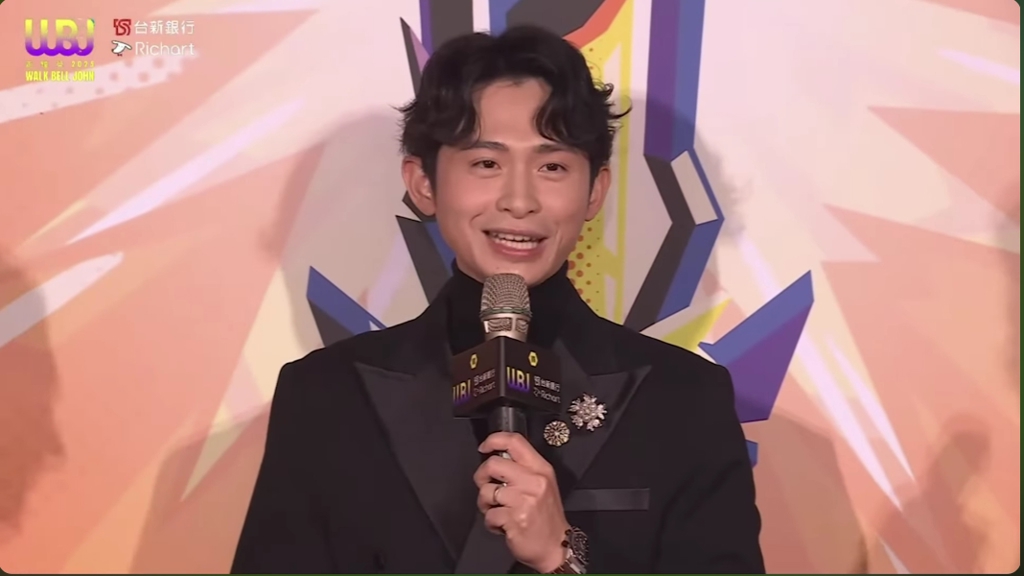 走鐘獎》博恩決裂賀瓏!被問「殘酷二選一」自嘲:很怕出現他