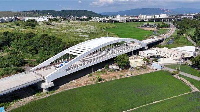 台中市府斥資近16.5億元推動「甲埔大道新建工程」，預計年底完工、民國115年第1季通車。（圖／台中市府）