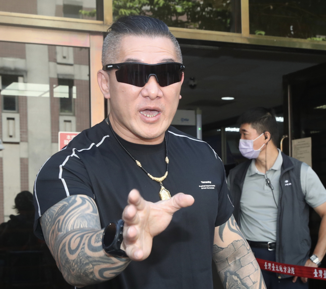 館長強調從來沒有做過被爆料的內容。（圖／陳君瑋攝）