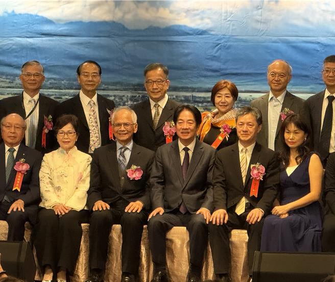 出席北市宜蘭同鄉會 賴清德博感情為林國璋助選 強調自己是宜蘭女婿 大家可把他當自己人。曾薏蘋攝