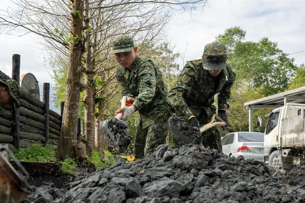政院加速災區復原 感謝國軍重要後盾