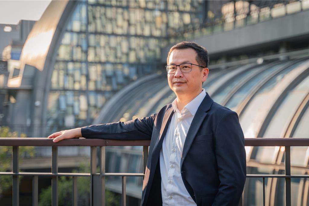 沈伯洋遭陸通緝 賴清德要韓國瑜相挺 羅智強：門都沒有