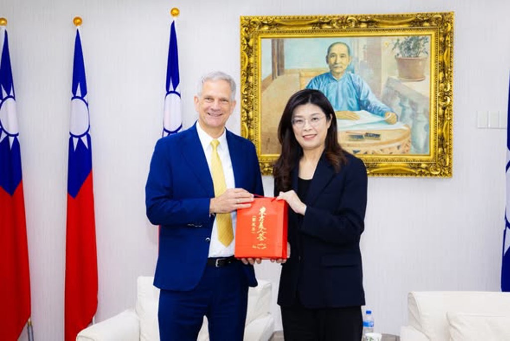 傳鄭麗文遭歐封殺?密集接見「5重量級駐台代表」破謠言