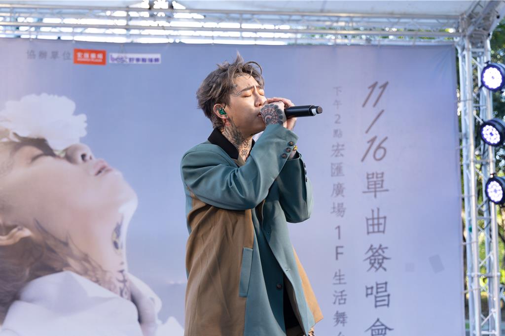 祈願黃明志平安!謝和弦提館長:沒有國界的商人